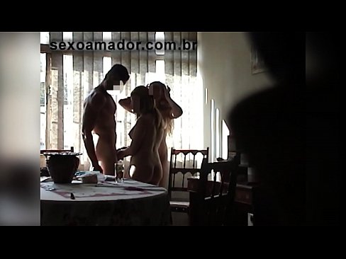 ❤️ Seksvriende nooi 'n reuse man en 'n drietal saam met hom ❤️ Tuisgemaakte pornografie by ons ❌❤