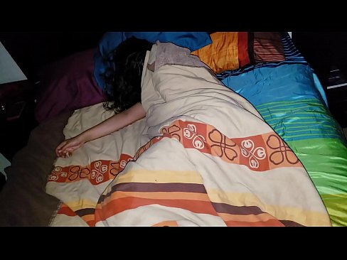 ❤️ Stiefseun berispe sy jong stiefma terwyl sy slaap. ❤️ Tuisgemaakte pornografie by ons ❌❤